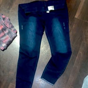 HUE large mid rise ripped faded denim skimmer